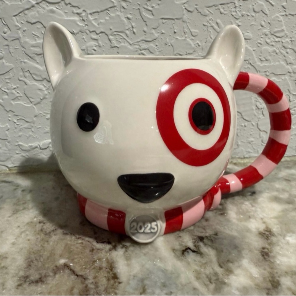 NWT 18 oz Red & White. Christmas Target Bullseye Dog Mug with Scarf - Wondershop